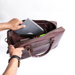 Load image into Gallery viewer, The Maverick Vintage Leather Laptop Bag-Midnight Brown

