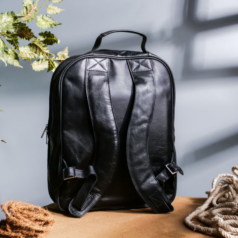 Trio Leather Backpack (BLACK)