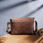 Load image into Gallery viewer, Jild Classic Satchel Vintage Leather Messenger Bag (Vintage Brown)
